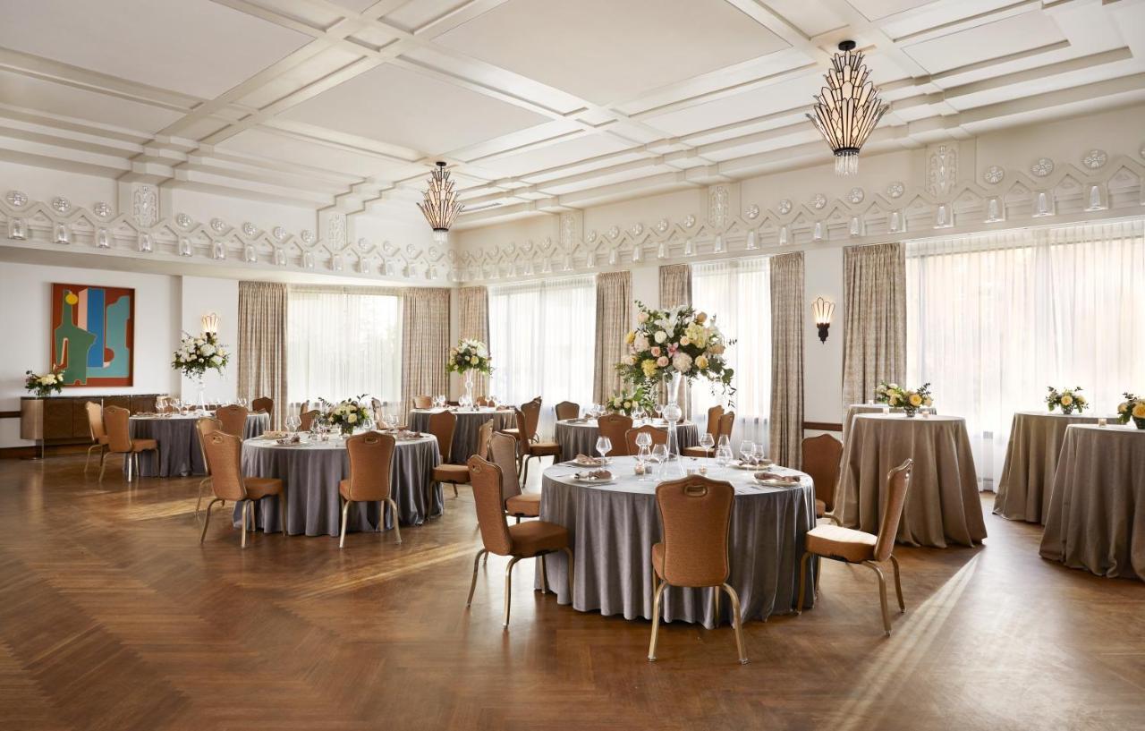 The Plaza Hotel Pioneer Park Ел Пасо Екстериор снимка The Great Hall
